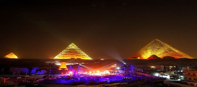 Mostra de som e luz nas pirâmides.