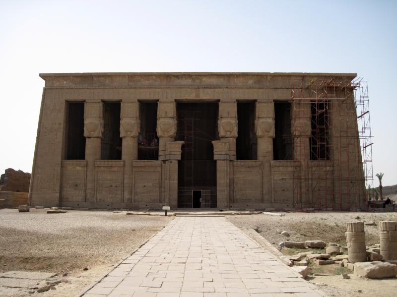 Dendera_Tempel_07