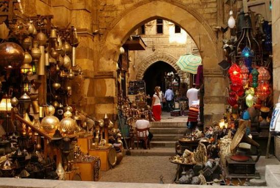 el-khalili-bazaar-at-cairo